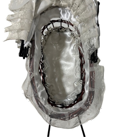 Vtg Victorian Style Baby Doll Carriage Buggy Stroller Metal /Wicker & Wood 14” H - Picture 4 of 13